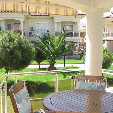 Sunset Beach Club Seahorse 03